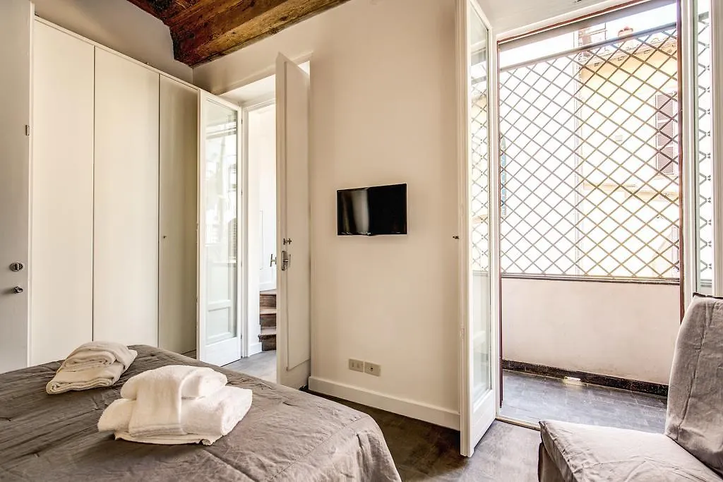 Piazza Farnese Exclusive View 2 Bedroom En Suite Rome Apartment