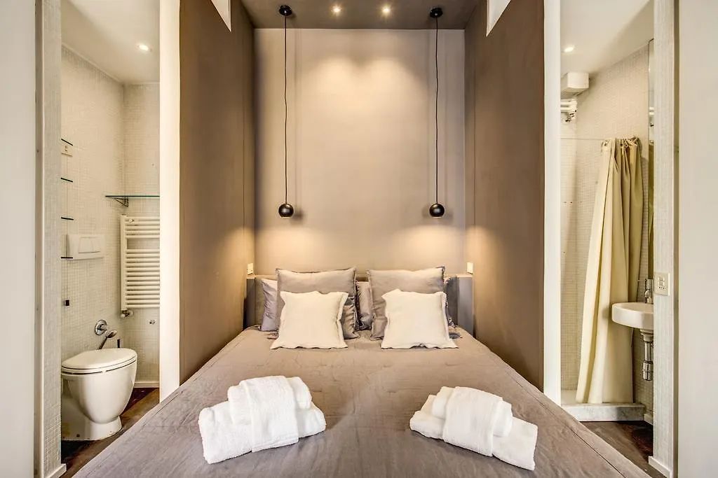Piazza Farnese Exclusive View 2 Bedroom En Suite Rome Apartment