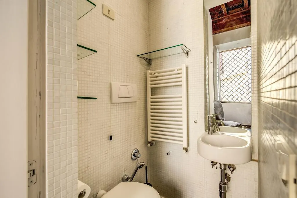 Apartment Piazza Farnese Exclusive View 2 Bedroom En Suite Rome Italy