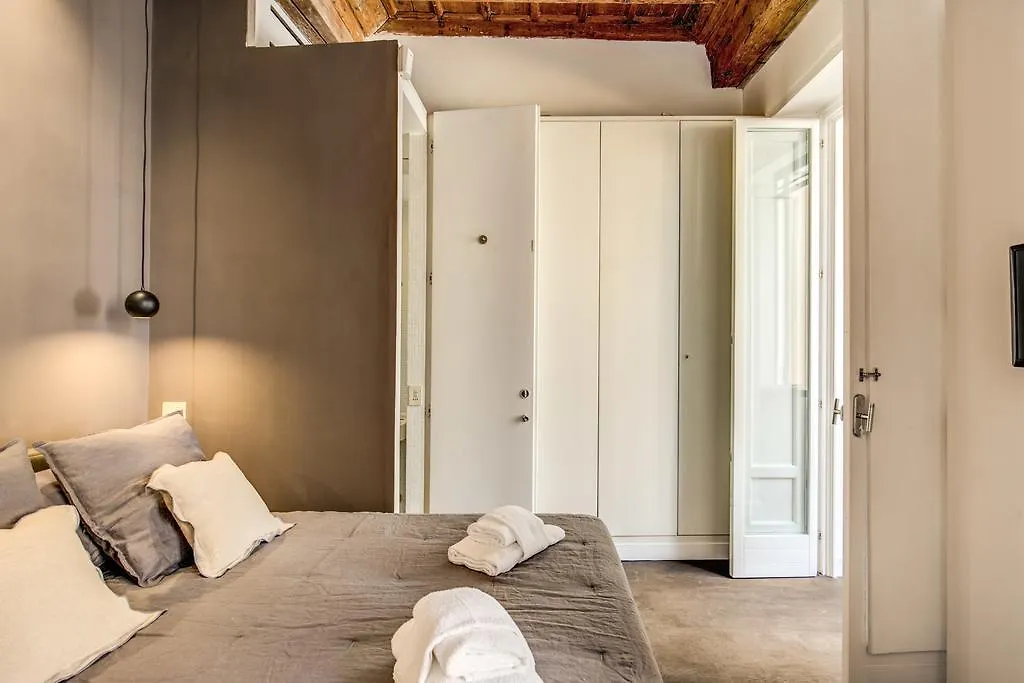 Piazza Farnese Exclusive View 2 Bedroom En Suite روما
