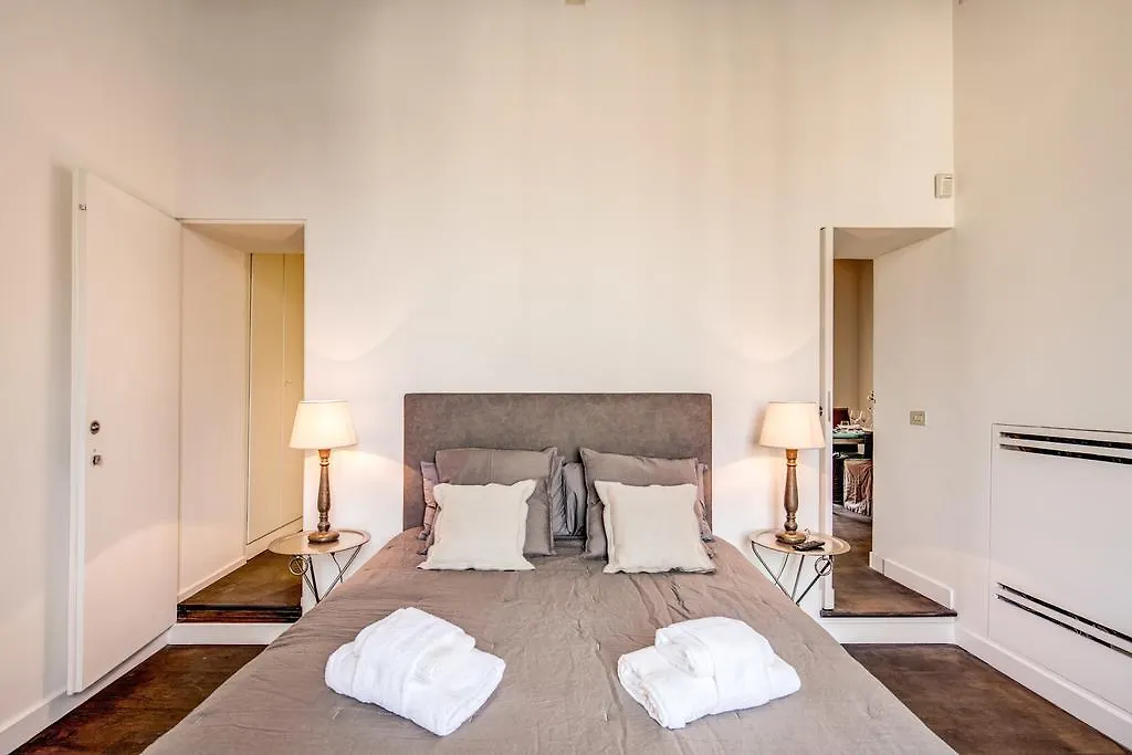 Piazza Farnese Exclusive View 2 Bedroom En Suite Rome 0*,  Italy